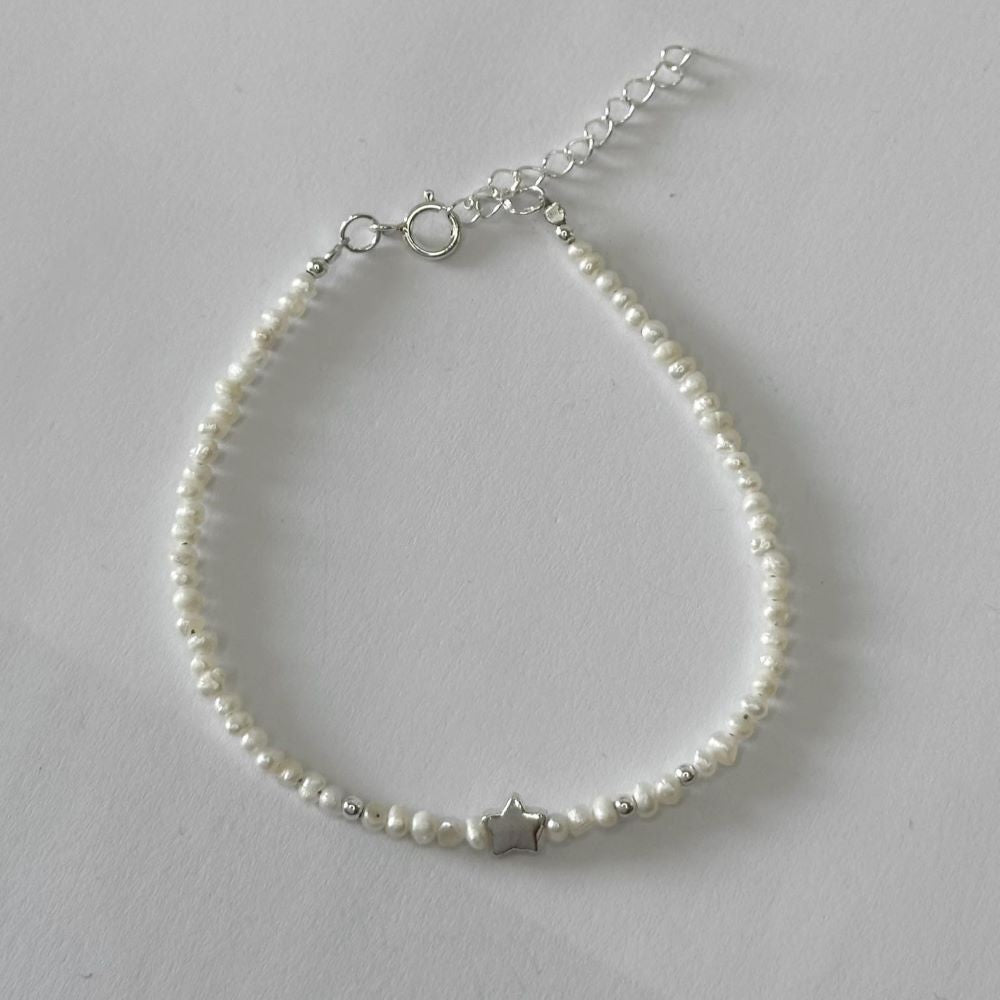 Perlai ¦ sidabrinė apyrankė su žvaigždute ir tikrais perlais