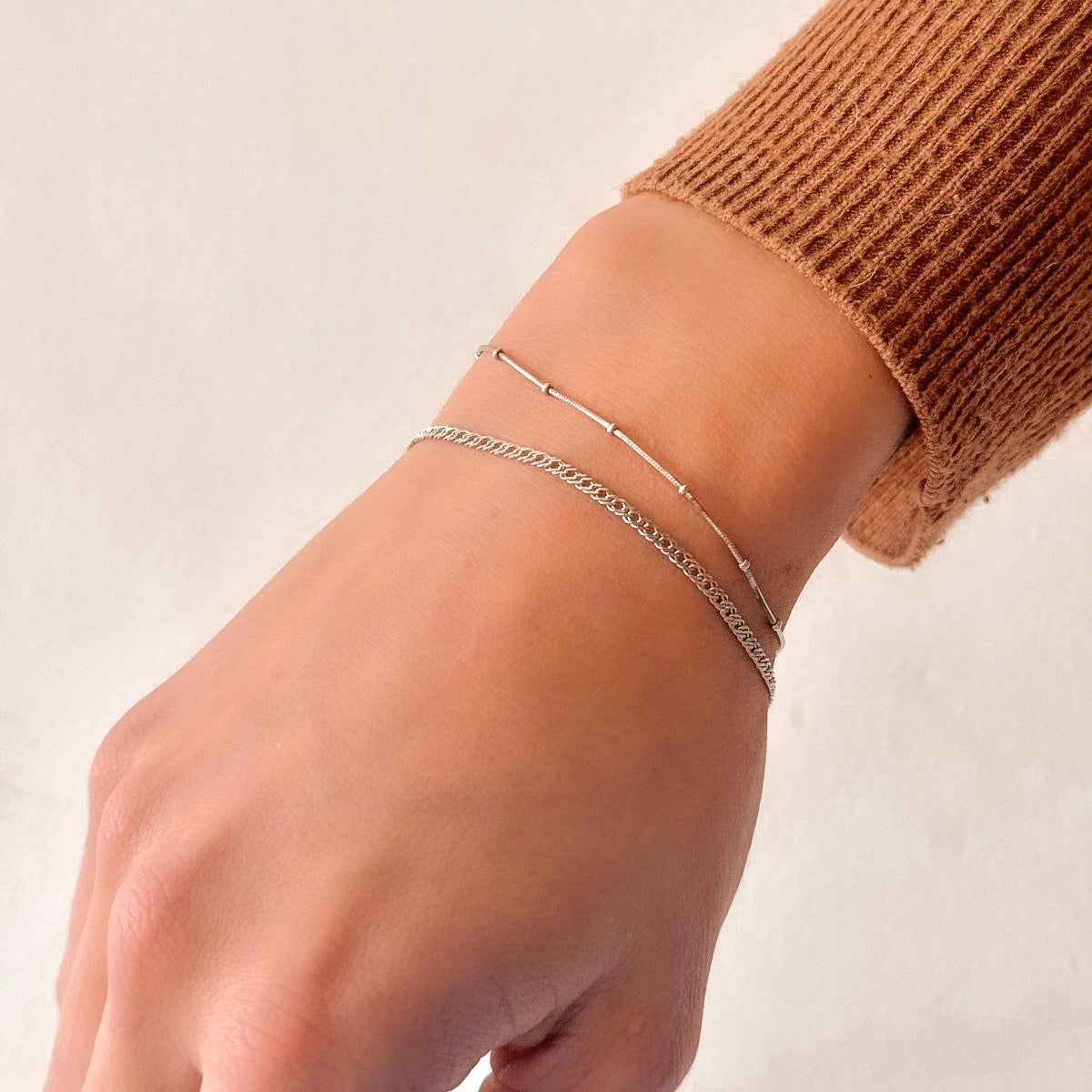 Sidabrinė rodžiuota apyrankė su burbuliukais