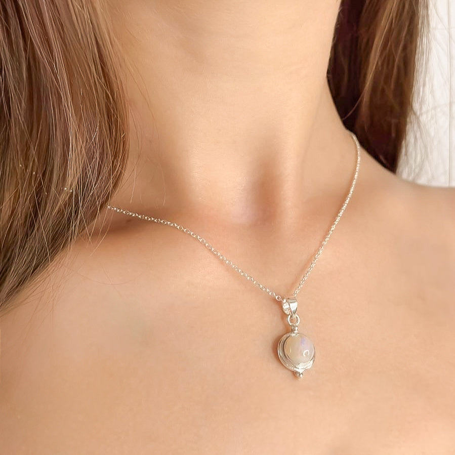 Sterling Silver Round Moonstone Pendant Necklace