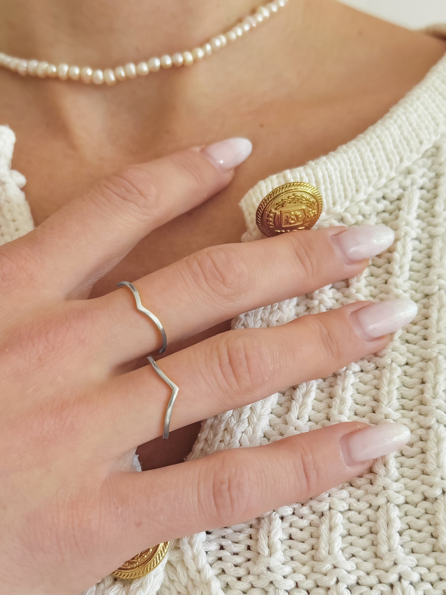 Sterling Silver Rhodium Plated V Ring