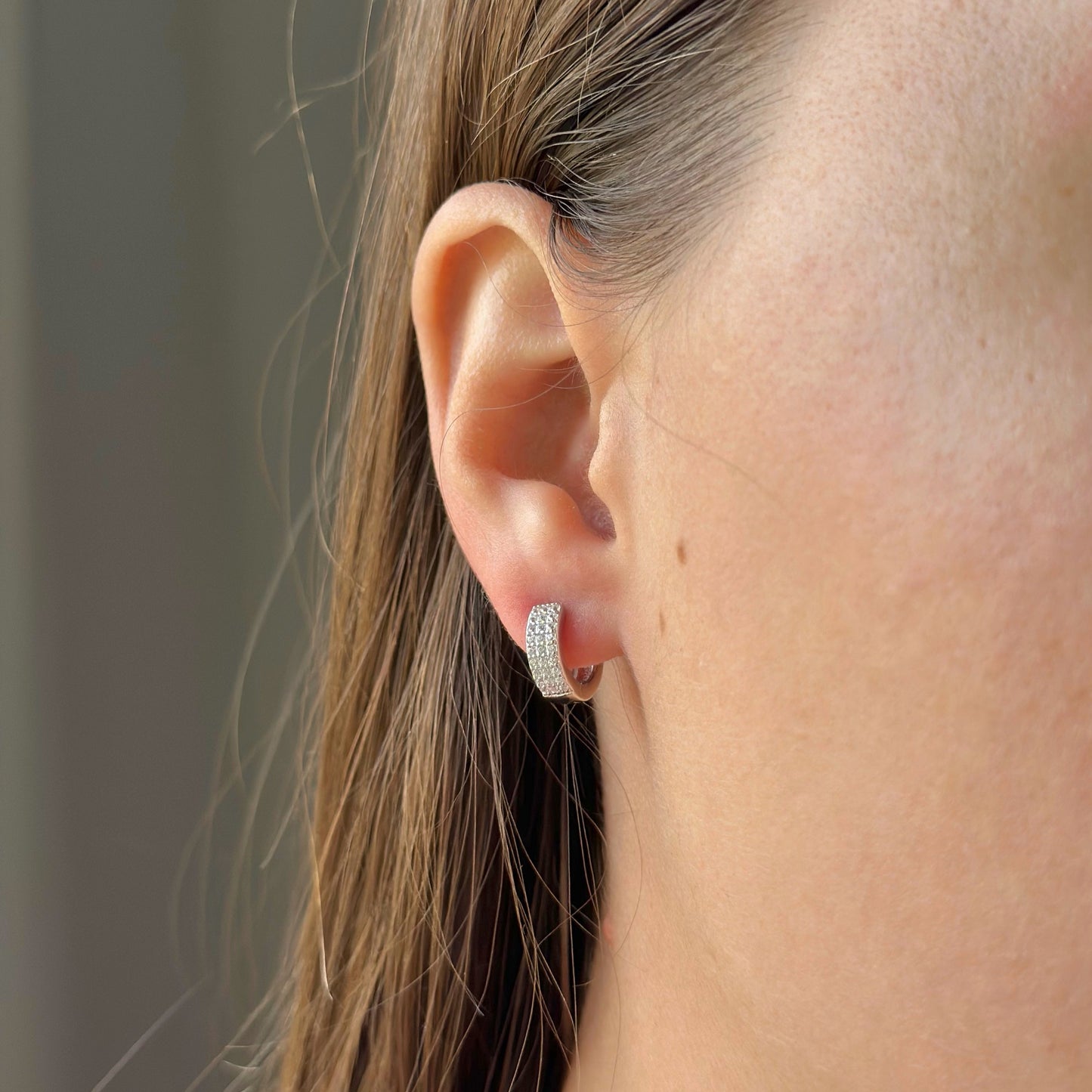 Sidabrinės rinkutės su 3 eilėmis cirkonių