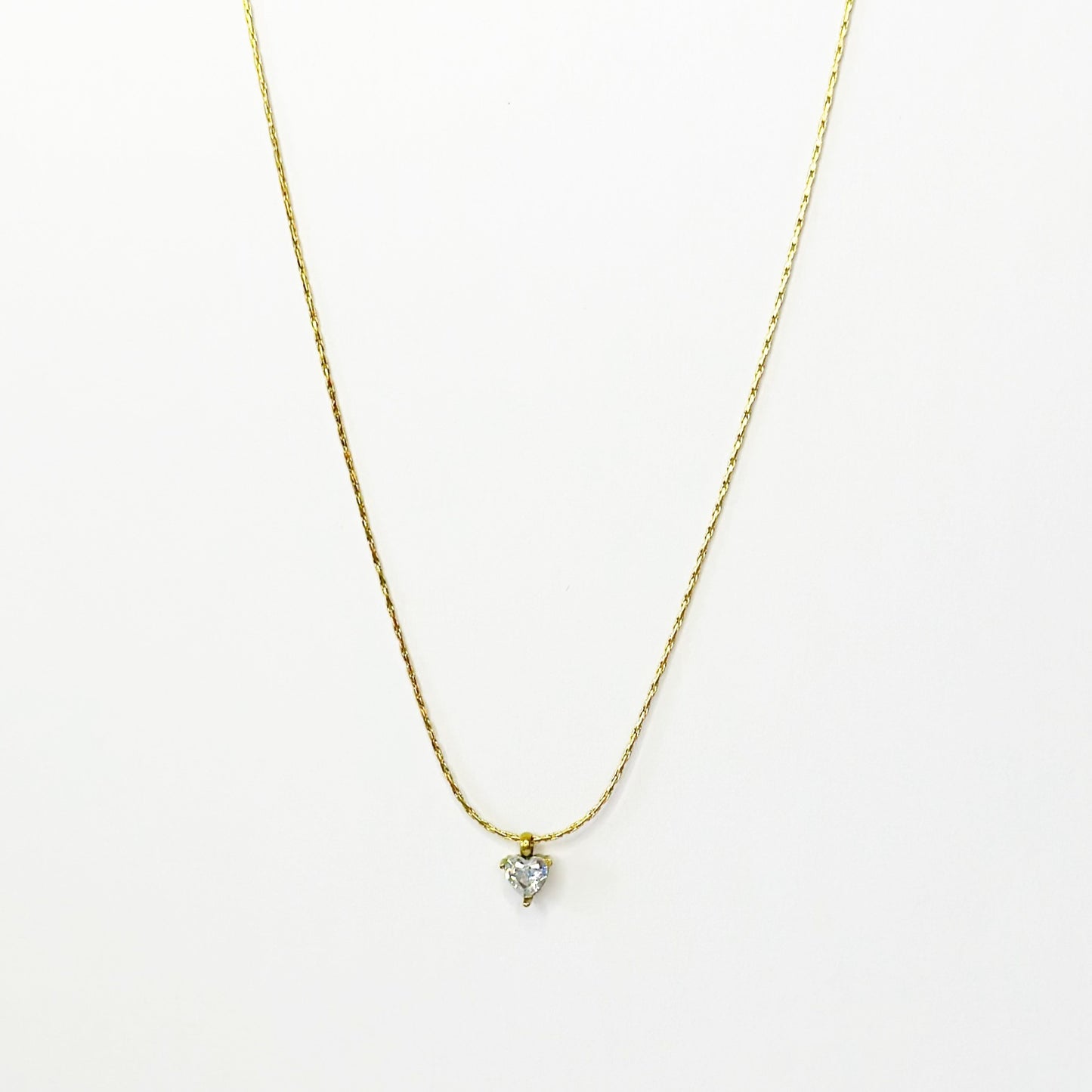 Auksuota cirkonio širdutė su grandinėle