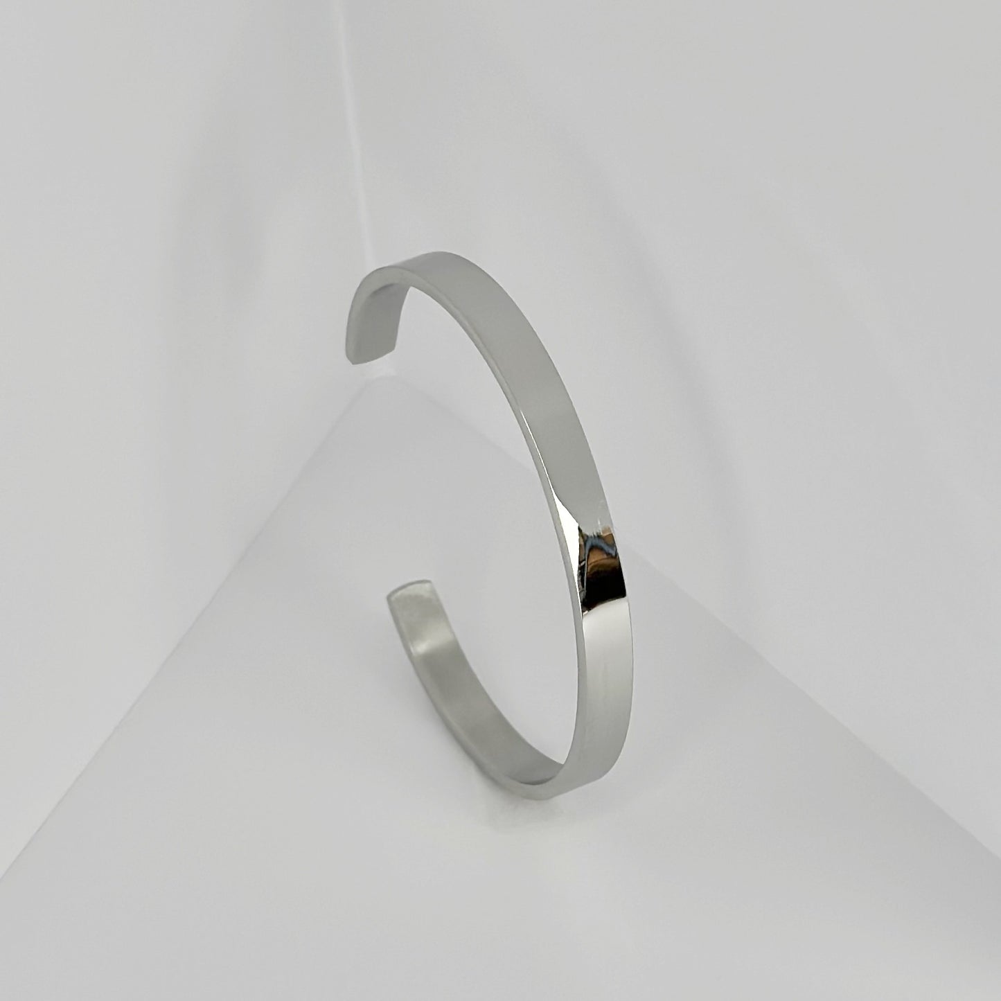 Hera – plieninė apyrankė (4 mm / 6 mm)