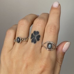 Sidabrinis žiedas su labradorito akmeniu