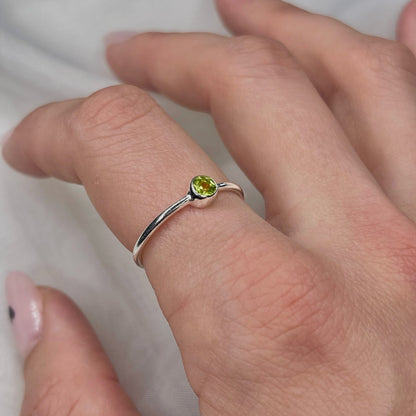 Sterling Silver Minimalist Peridot Ring