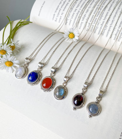 Sterling Silver Oval Labradorite Pendant Necklace