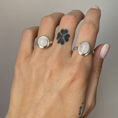 Sterling Silver Round Moonstone Ring