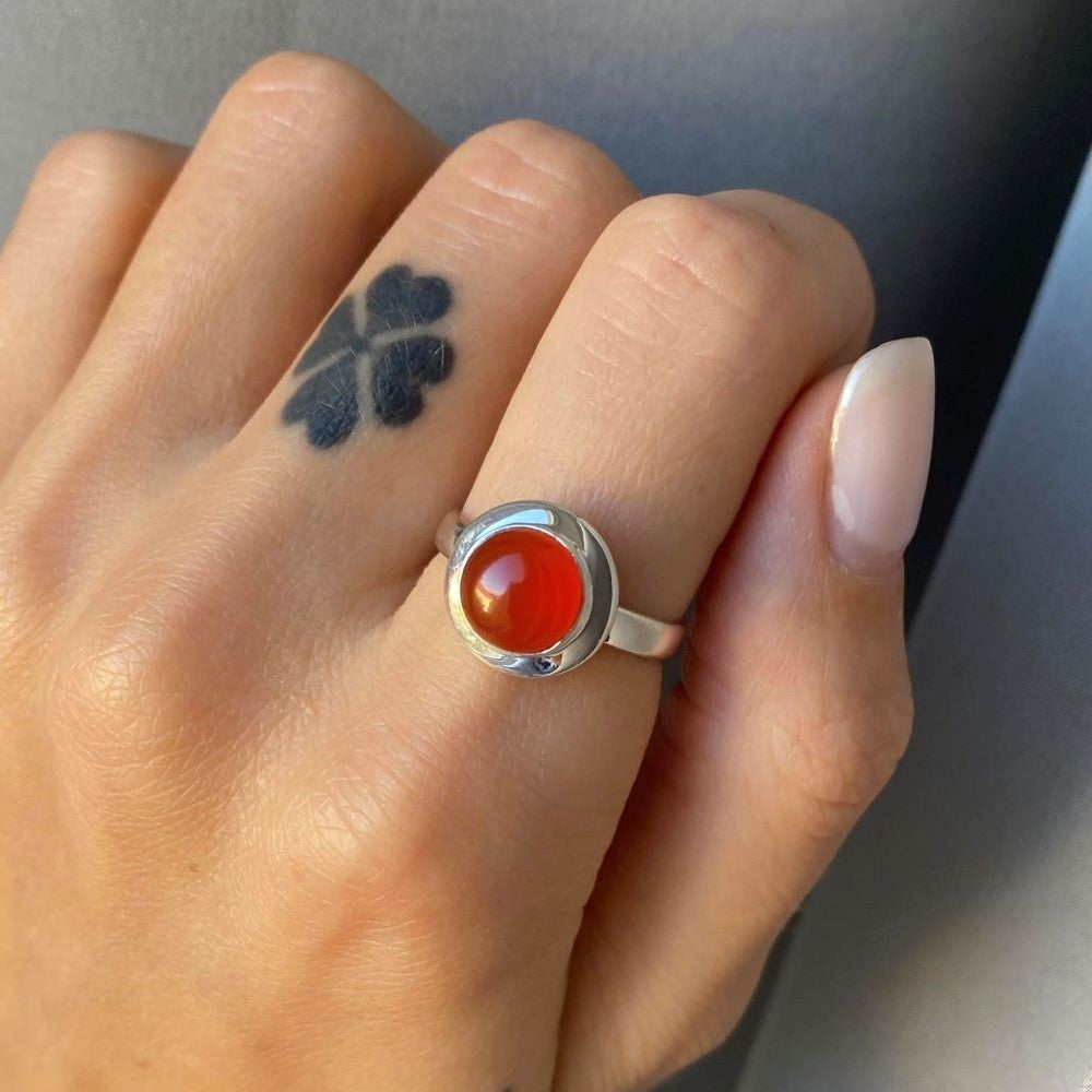 Sterling Silver Round Carnelian Ring