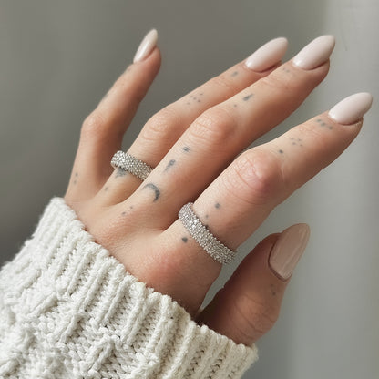 Sidabrinis žiedas su 3 eilėmis cirkonių