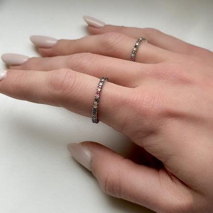 Paauksuotas 2mm sidabrinis žiedelis su spalvotu cirkoniu