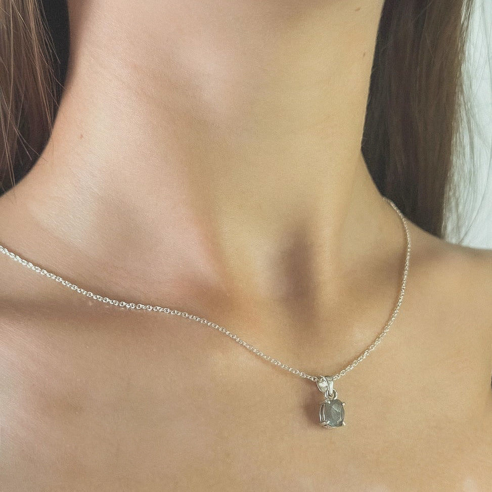 Sterling Silver Oval Labradorite Pendant Necklace
