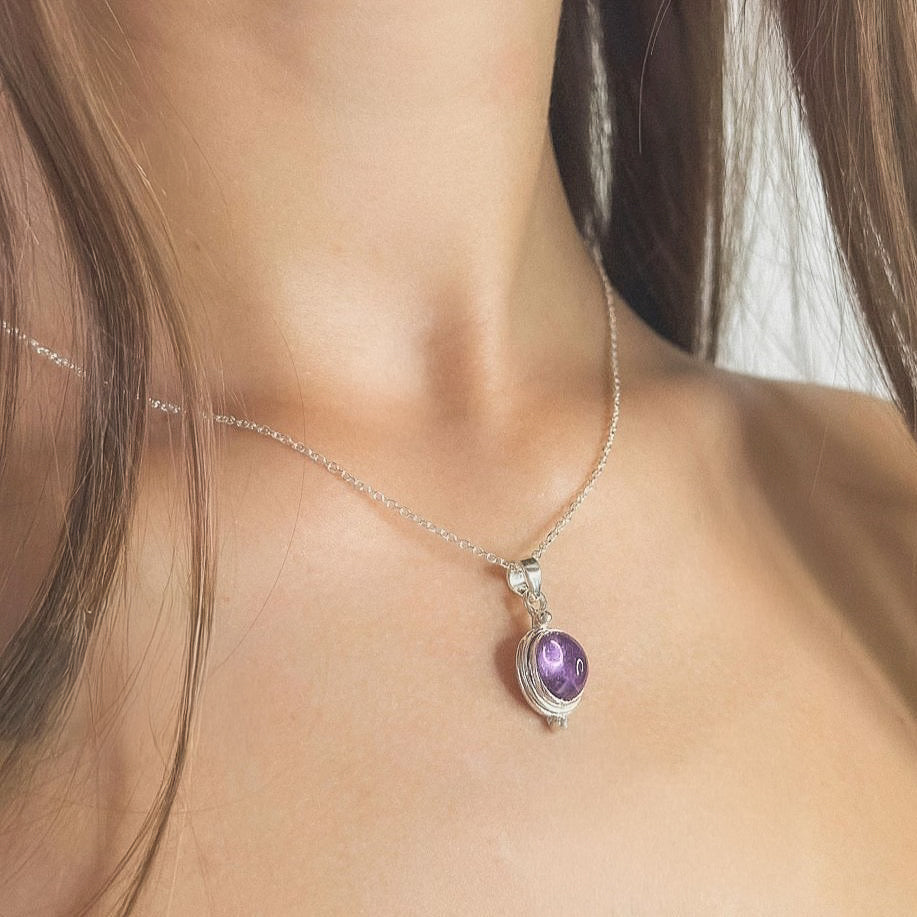 Sterling Silver Oval Amethyst Pendant Necklace