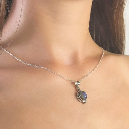 Sterling Silver Oval Labradorite Pendant Necklace