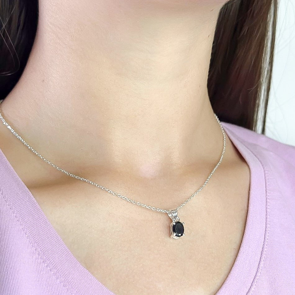 Sterling Silver Oval Black Onyx Pendant Necklace