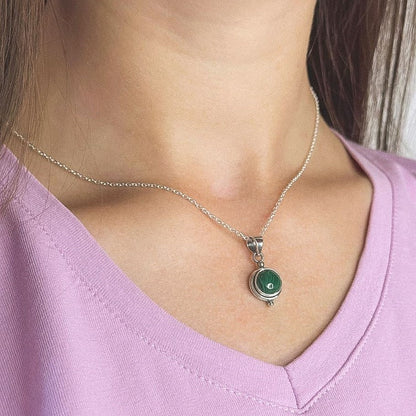 Sterling Silver Round Malachite Pendant Necklace