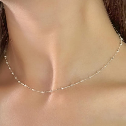 Sidabrinė kolje su burbuliukais