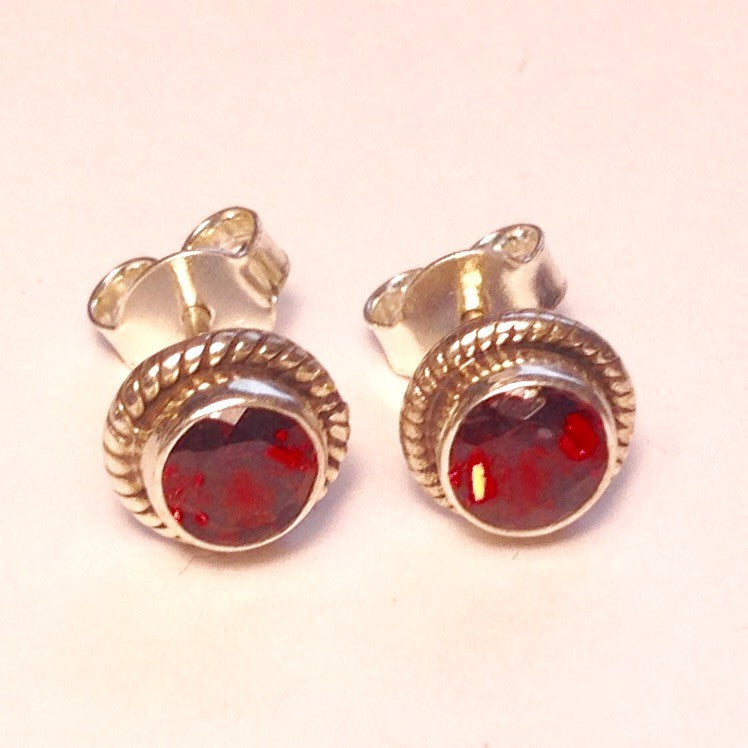 Sterling Silver Round Garnet Studs