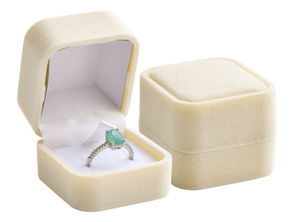 Aksominės 4 spalvų dėžutės žiedui ar auskarams