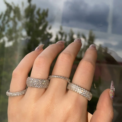 Sidabrinis rodžiuotas žiedas su 5 eilėmis cirkonių