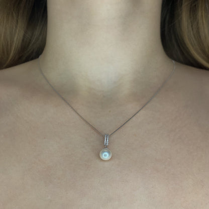 Sidabrinis rodžiuotas pakabukas su perlu ir cirkoniais