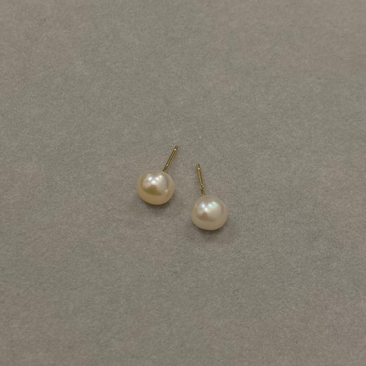 Sidabriniai auksuoti vinukai su persikiniu perlu