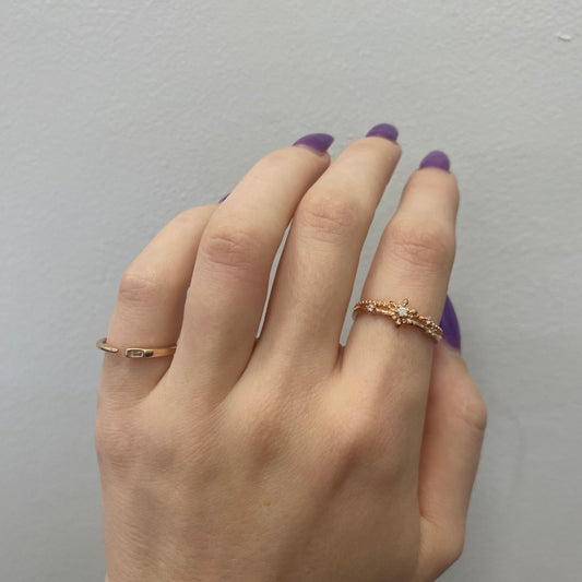 Sidabrinis paauksuotas žiedas su stačiakampiu cirkoniu