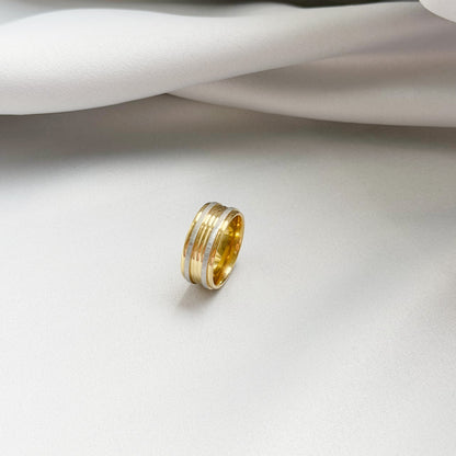 Auksuotas 8mm pločio žiedas „Gold & Steel“