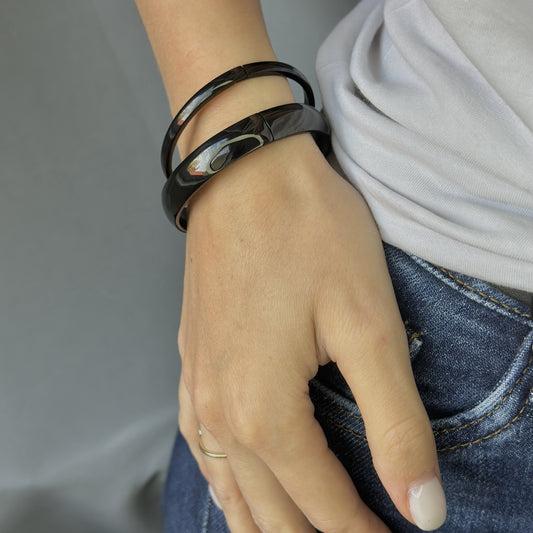 4 mm - 10 mm juodos spalvos apyrankė poliruotu paviršiumi