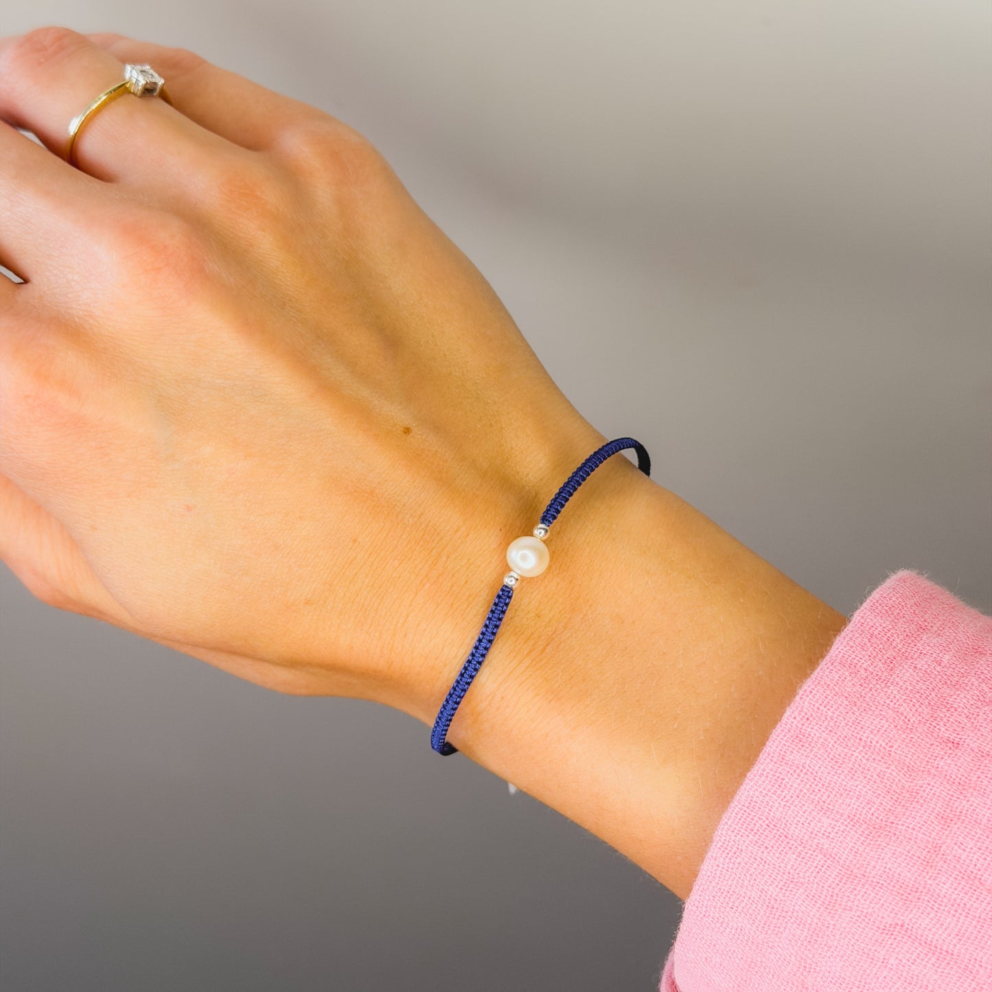 Various Colours Thread Bracelet with Freshwater Pearl