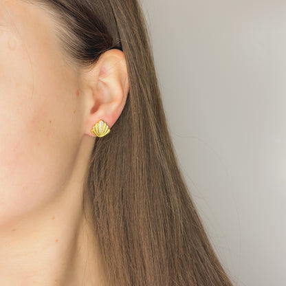 Sidabriniai auksuoti vinukai su cirkoniais „Auksinė kriauklelė“