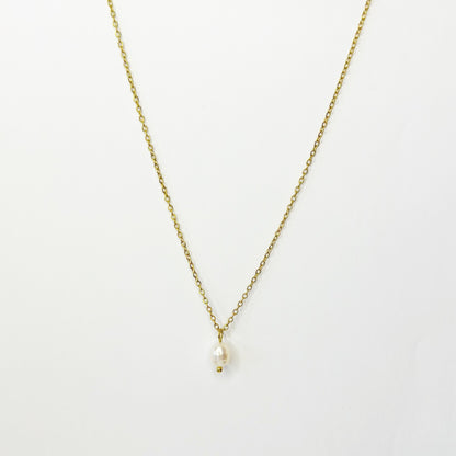 Auksuota grandinėlė su tikru perlu