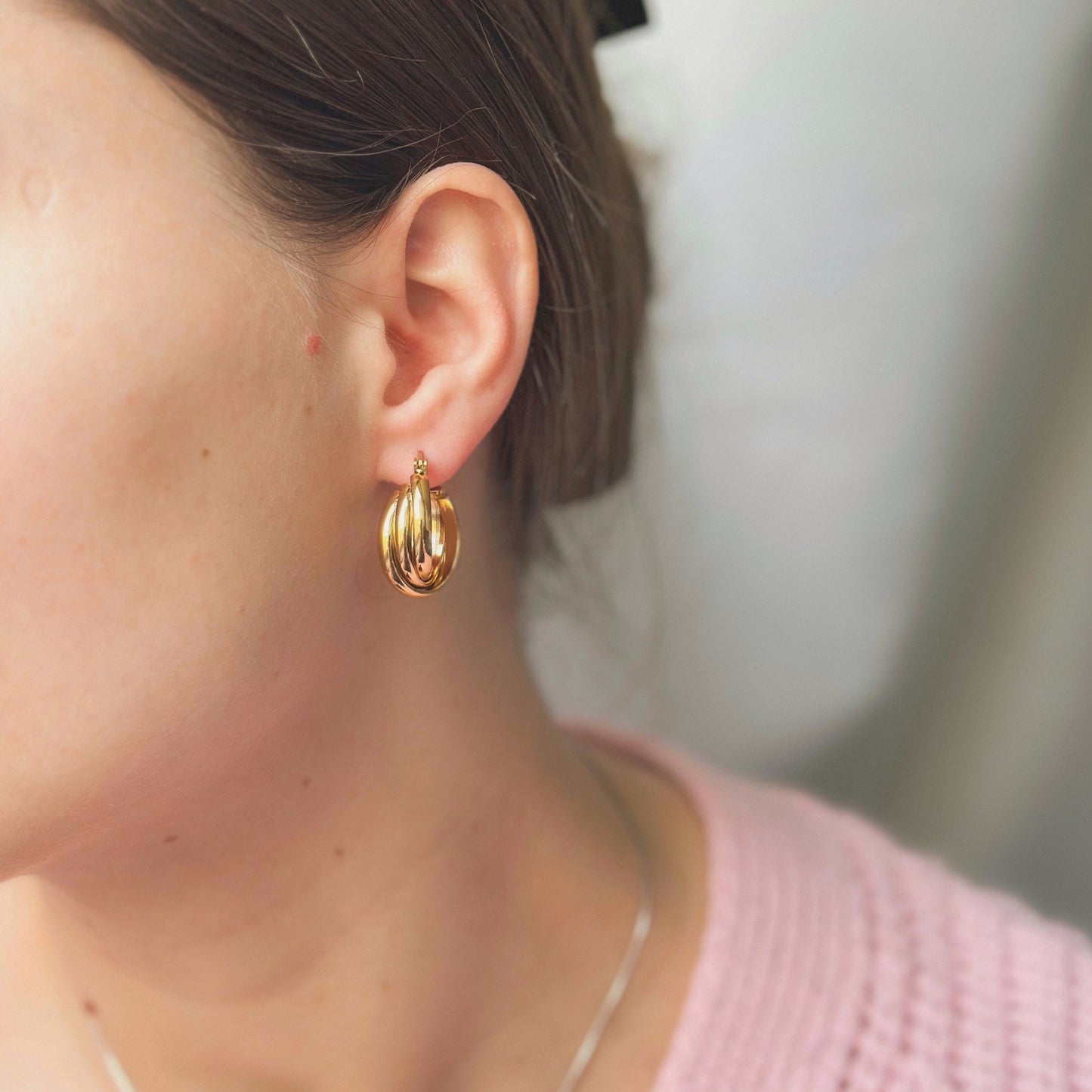 Auskarai anglišku užsegimu "Triple Twist Hoops"