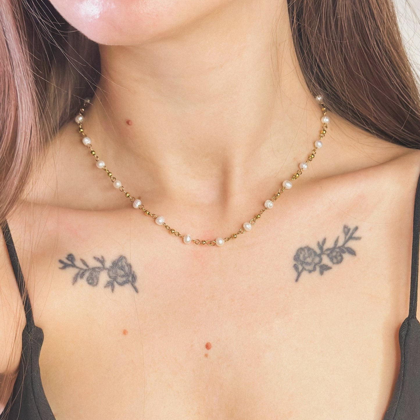 Koljė su tikrais perlais ir burbuliukais