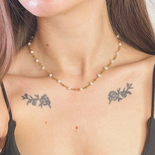 Koljė su tikrais perlais ir burbuliukais