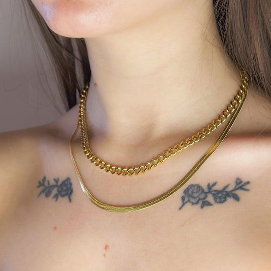 Auksuota dviguba grandinėlė „Flat Chain & Curb“