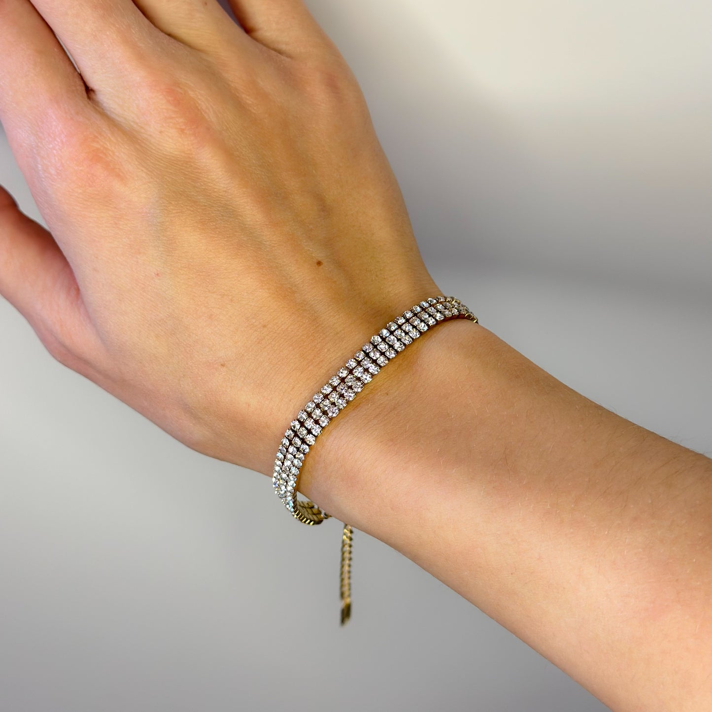 Auksuota triguba apyrankė Tennis