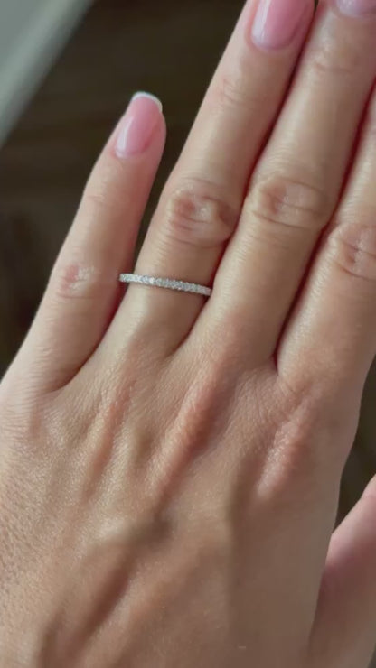 Sidabrinis rodžiuotas žiedas su cirkoniu